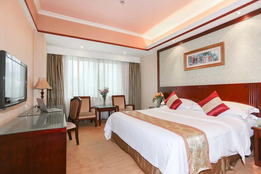 Vienna Hotel Zhumadian Huayuan Xuefu