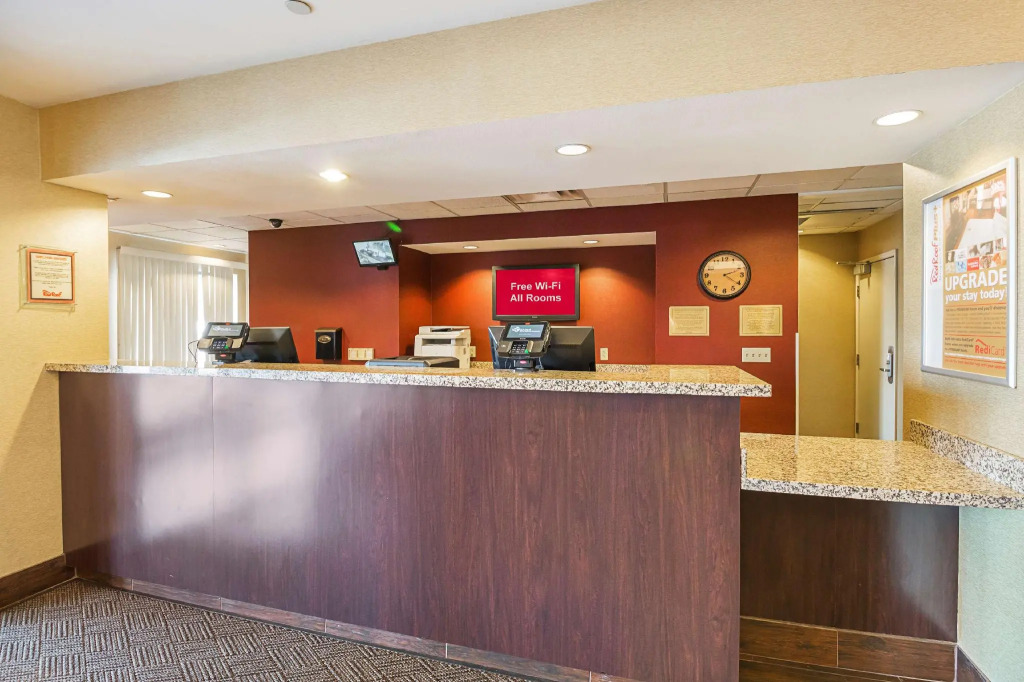 Red Roof Inn PLUS+ Phoenix West