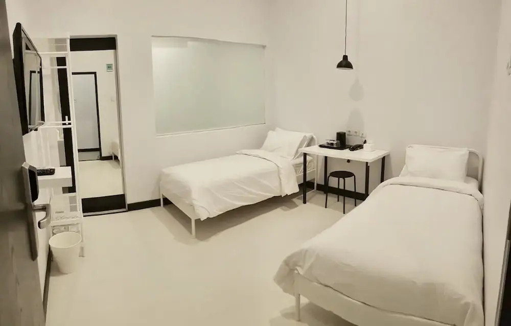The Alexander Hotel