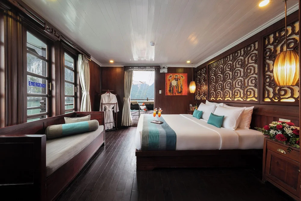 Bhaya Luxury Halong Cruise - Manage by LuxCruises