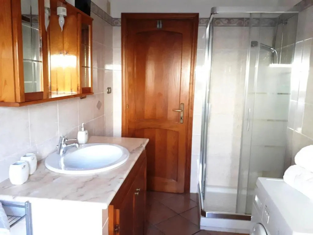 Comodo appartamento in villa 150 mt dal mare