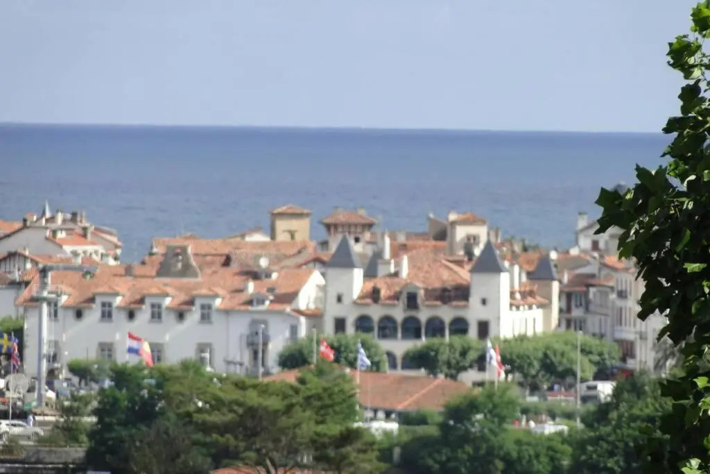 Ciboure:T2, proximité golf et plages, vue sur mer