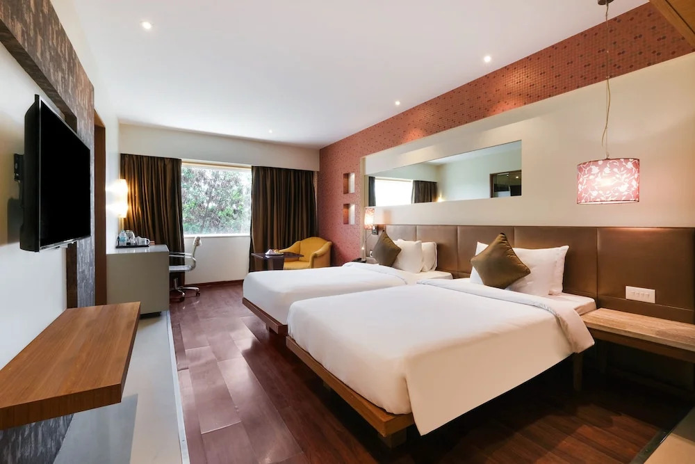 7Apple Hotel - Pune