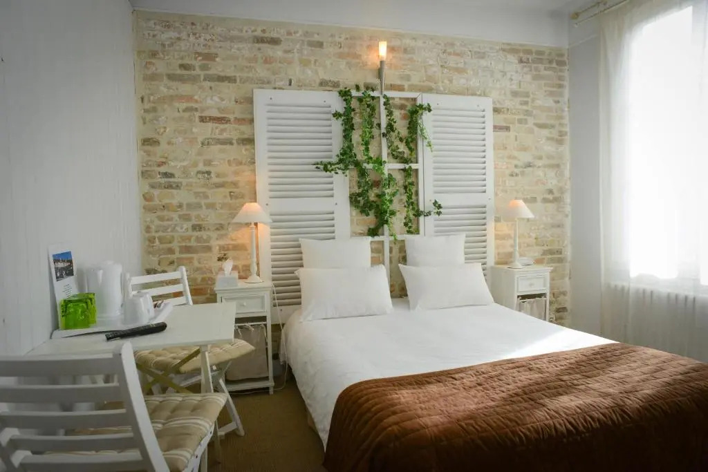 Logis Hôtel Restaurant lAuberge Normande