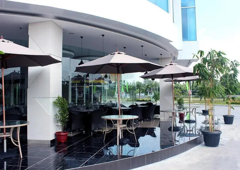 Wing Hotel Kualanamu Airport