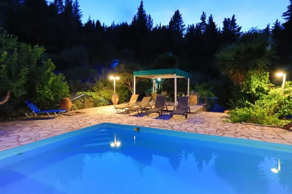 Villa Sevi in Loggos