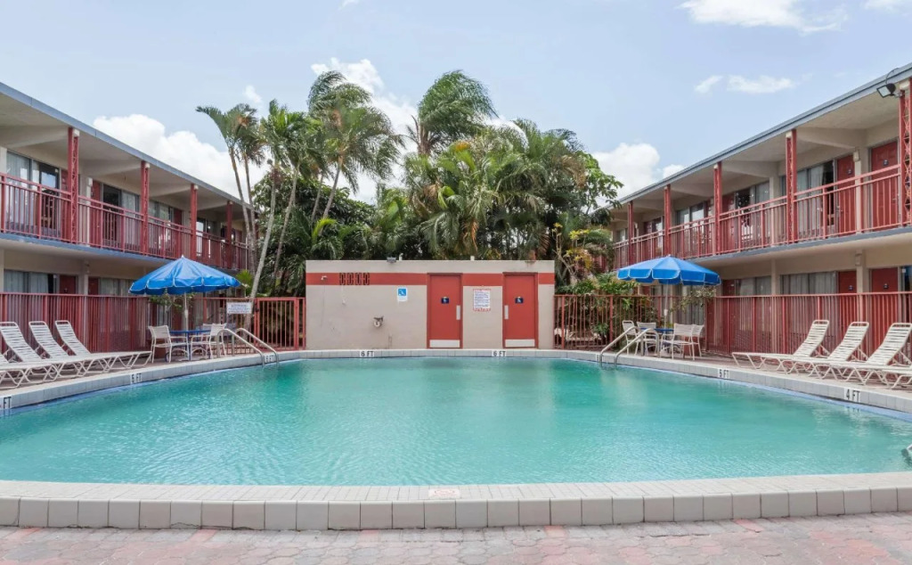 Days Inn West Palm Beach