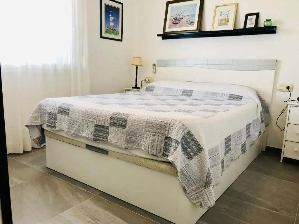 ROC MAR 6 1B - Apartamento cerca del centro y de la playa - terraza con pequeñas vistas al puerto