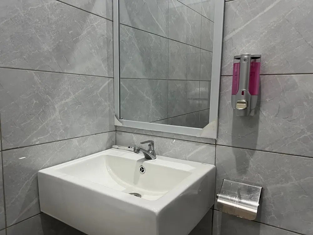 Brenn Hotel Semarang Mitra Reddoorz