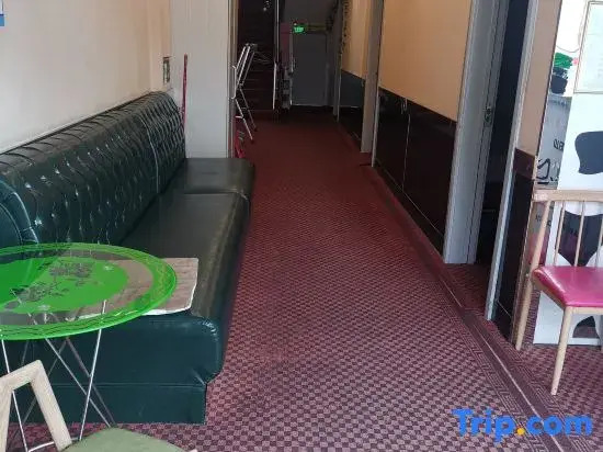 Hunchun Qianxun Hotel (Seafood Commercial Street Bohai Ancient Town)