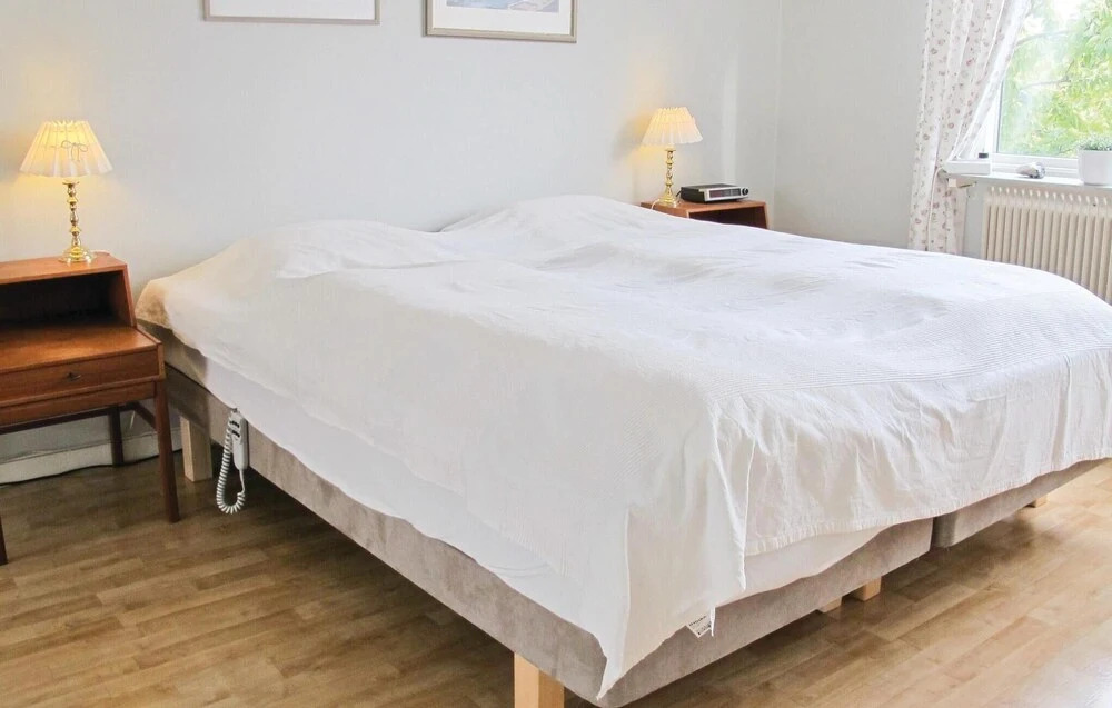 Nice Home In Lysekil With Sauna