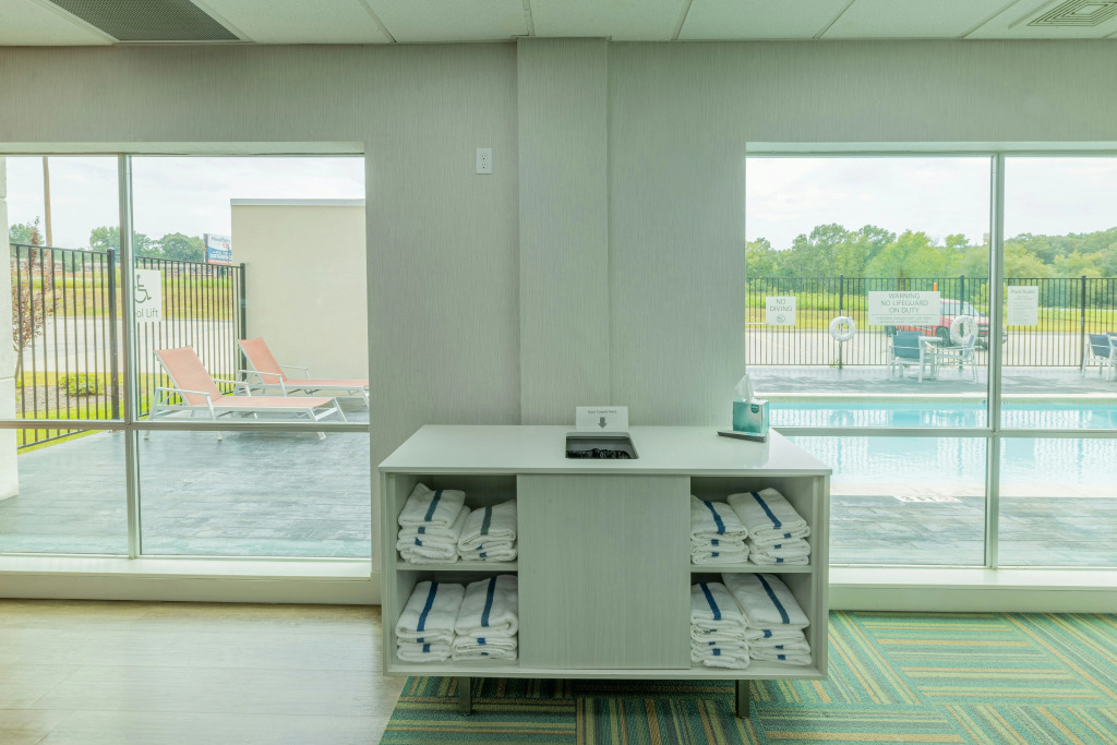Holiday Inn Express & Suites Lindale - Tyler by IHG