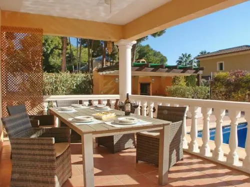 Villa El Encanto