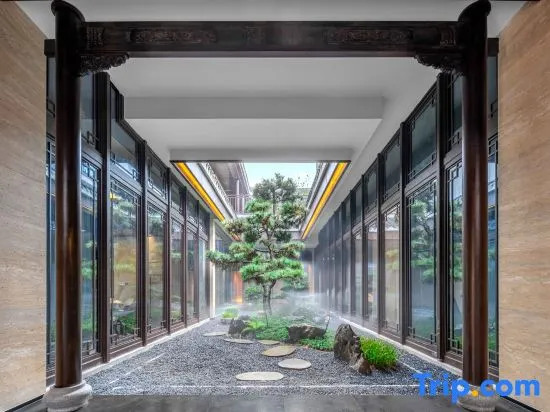 Longnan Wushiwei Hotel