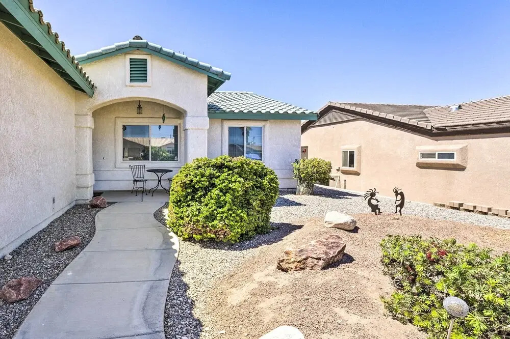Charming Lake Havasu Home: 2 Mi to Body Beach!