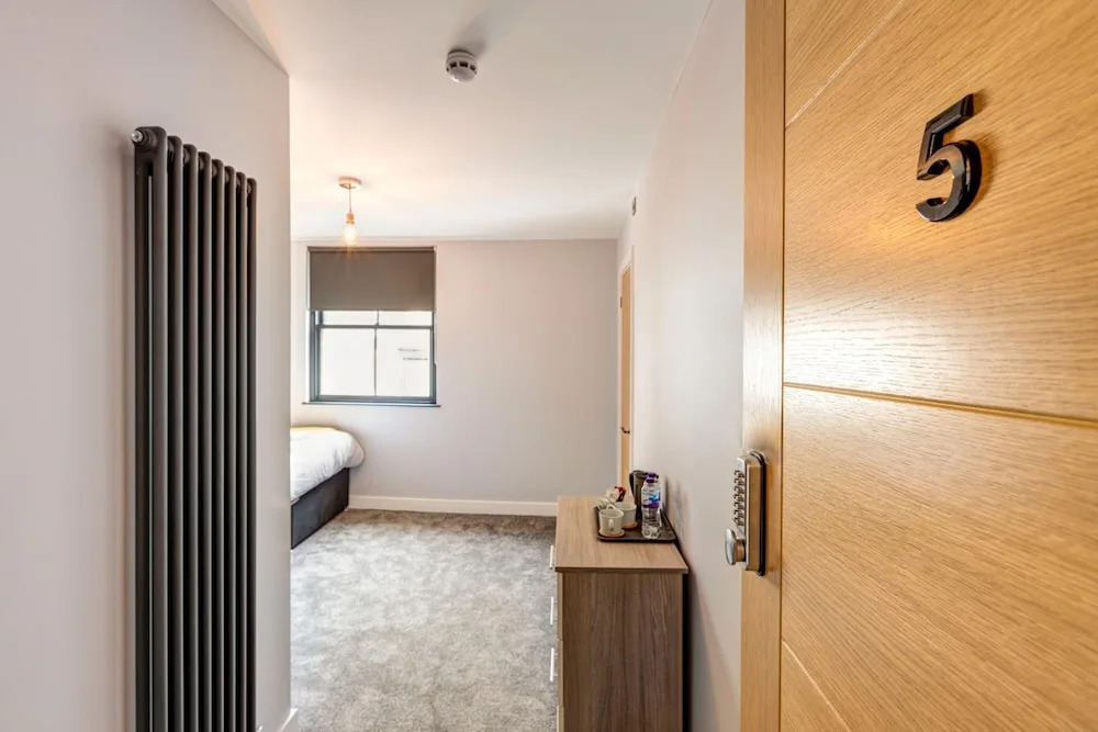 Bondgate Hotel - Smart Self Check-in Accomodation