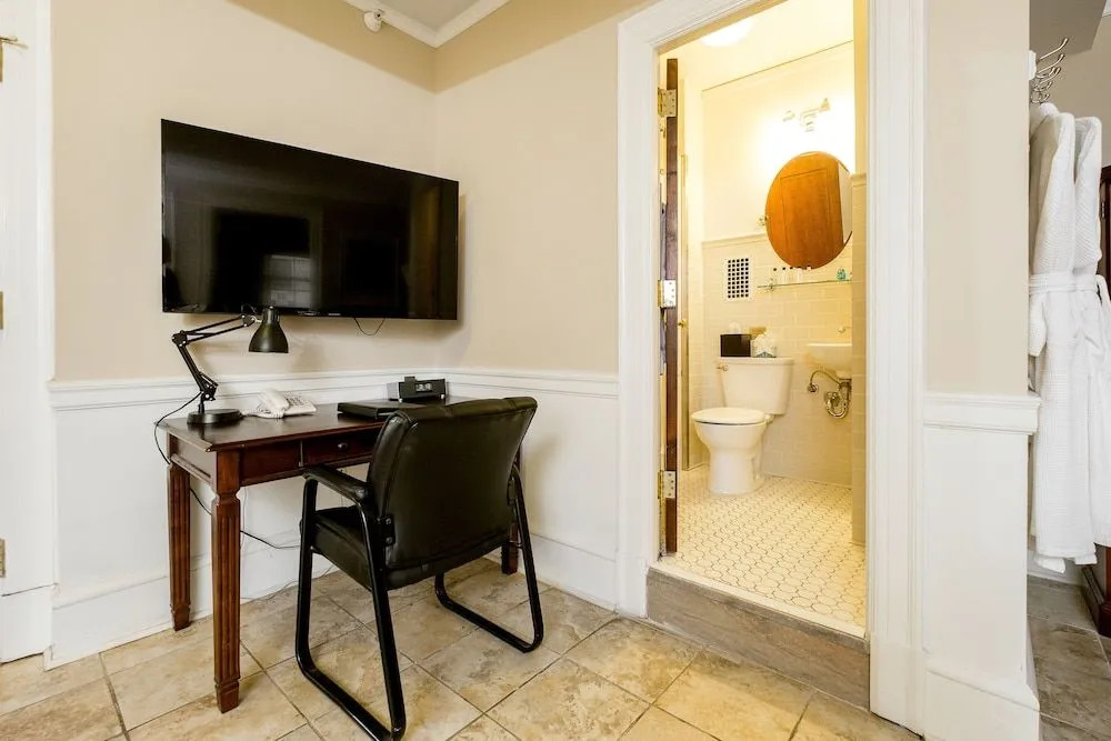 Hotel 340