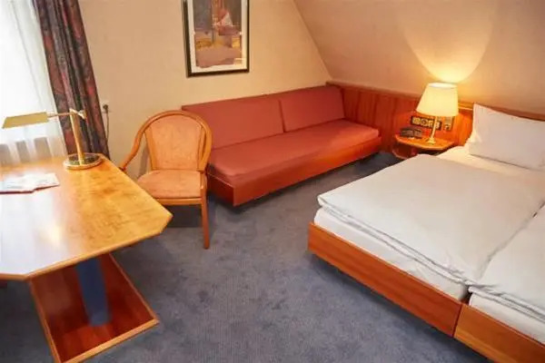Hotel-Gasthof Die Post Brennerei Frankenhöhe