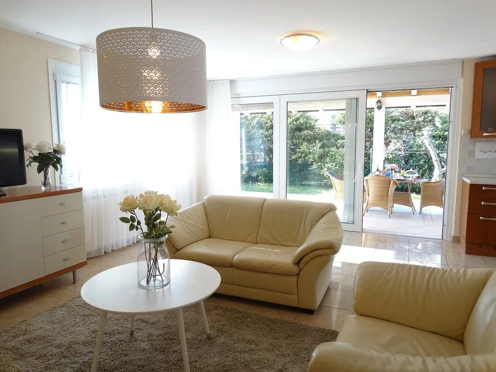 Holiday House Lidija