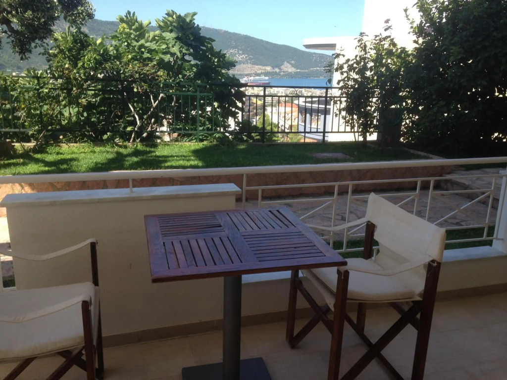 Τhe Sunny Apartments