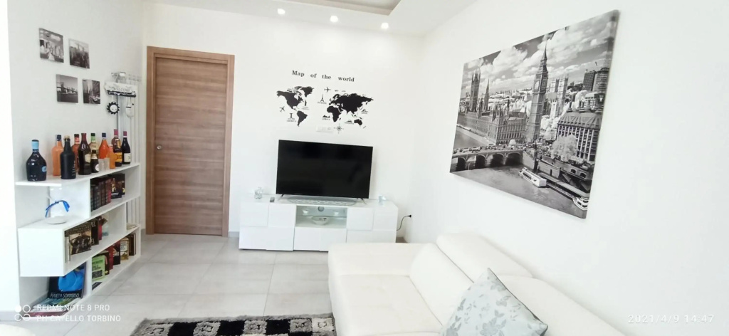 La Villa degli Dei - Parcheggio Privato, Aria Condizionata, Smart TV con Netflix, Giardino con Divanetti, Amaca e Altalena, Navetta per Aereoporto, Treno, Spiaggia