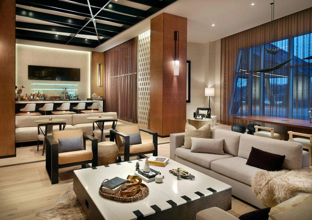 Omni Viking Lakes
