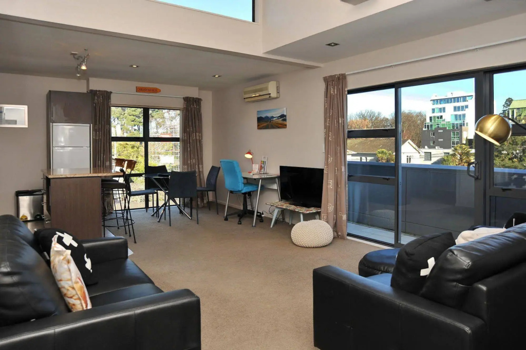 Carlton Penthouse