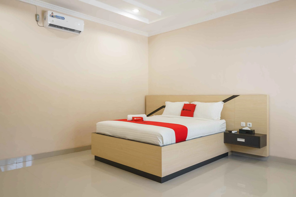 RedDoorz @ Hotel Copacobana Bengkulu