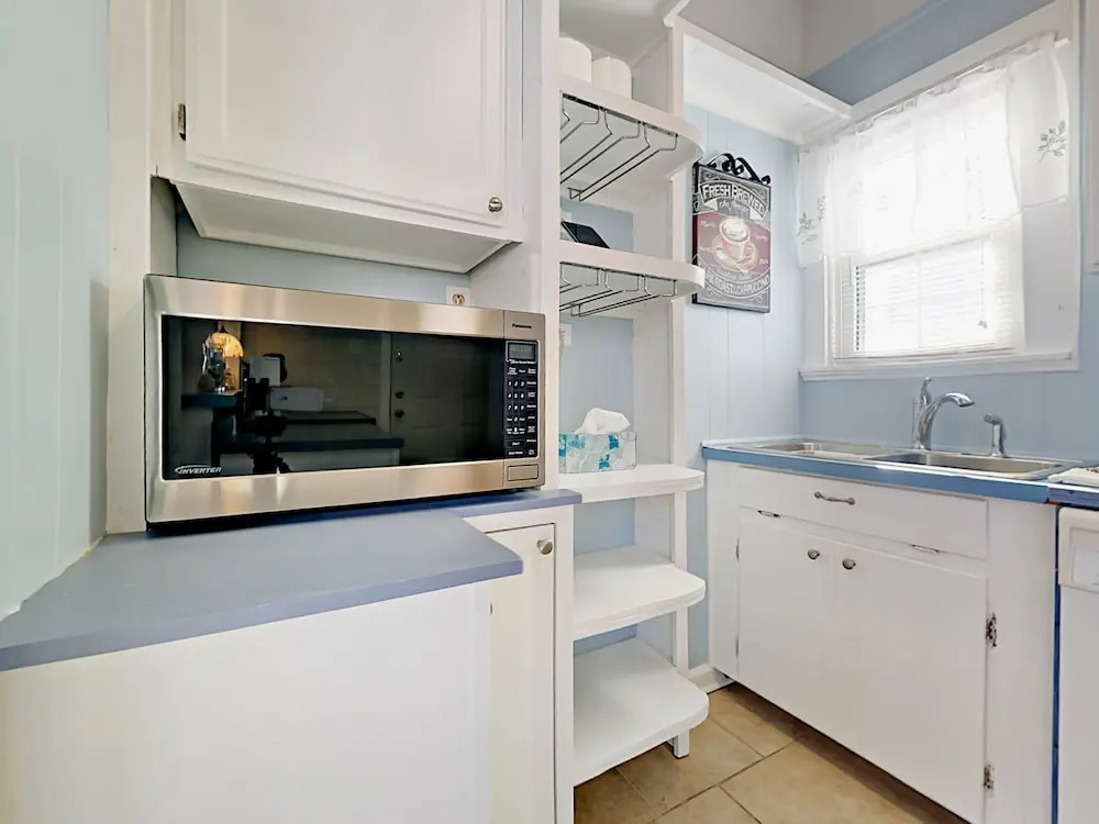3101 Avenue R 1/2 Home 2 Bedrooms 1 Bathroom Home