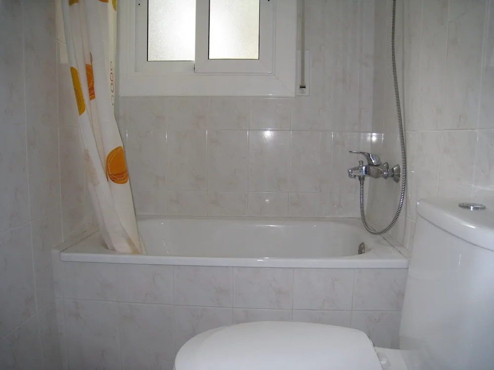 Apartamento Económico Camino Ronda - 110