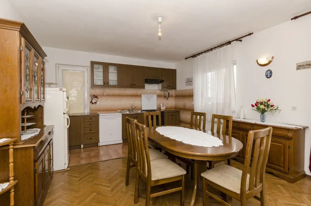 Apartments Biserka