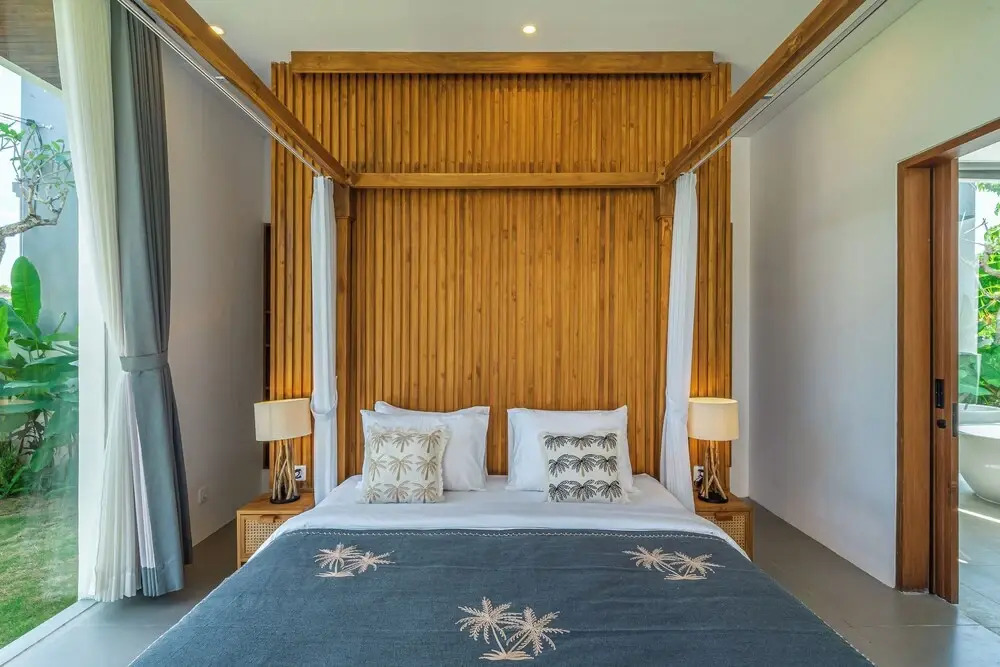 Bedawang, Exquisite Seminyak 4BR Villa with Huge Pool