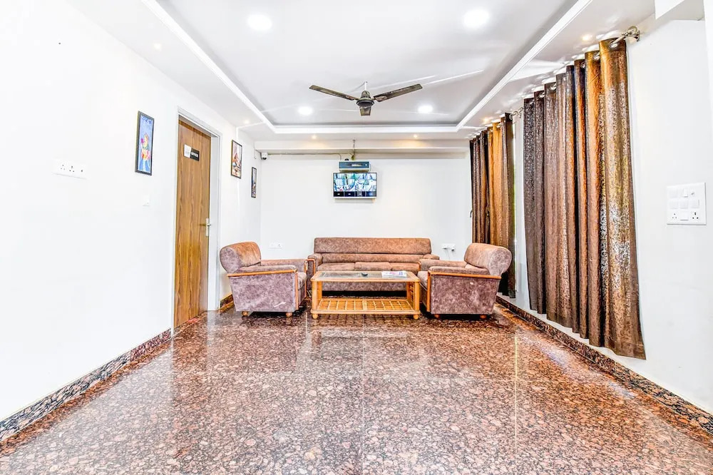 Hotel O Shiv Mahima