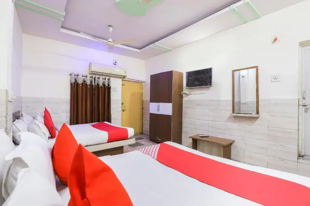 Hotel Sher - E - Punjab by OYO Rooms