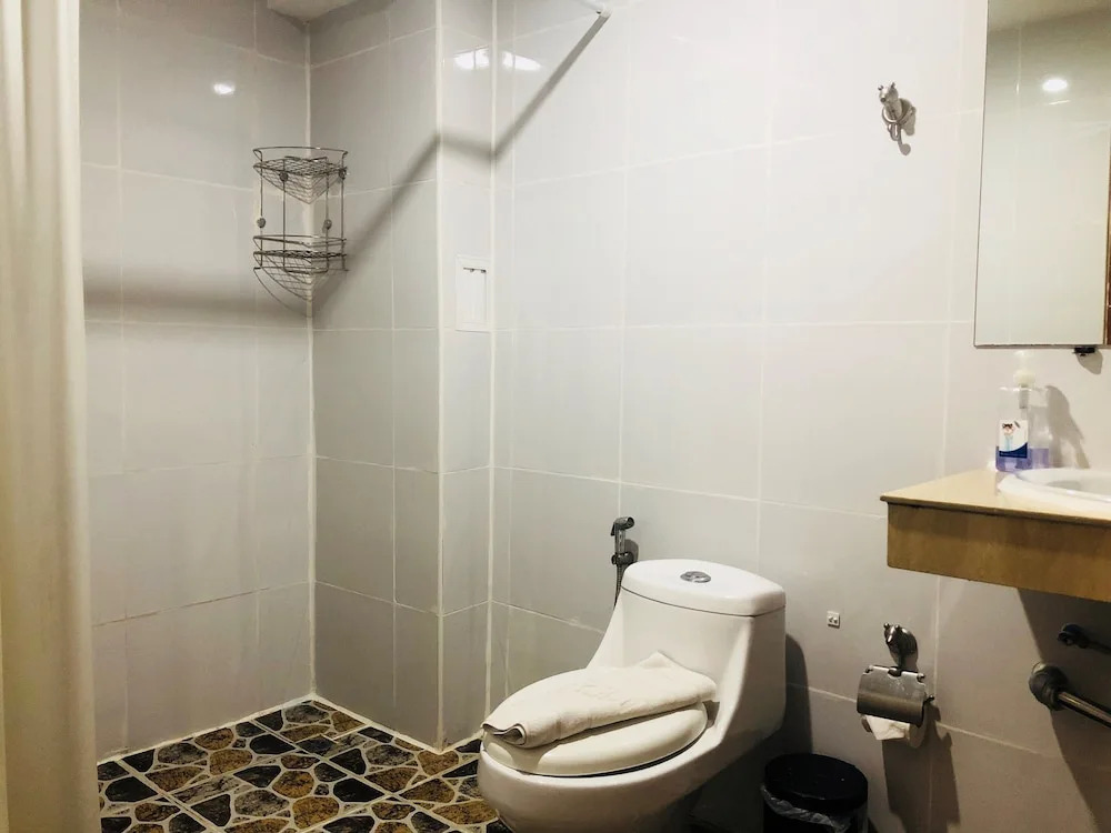 OYO Dynasty Hotel