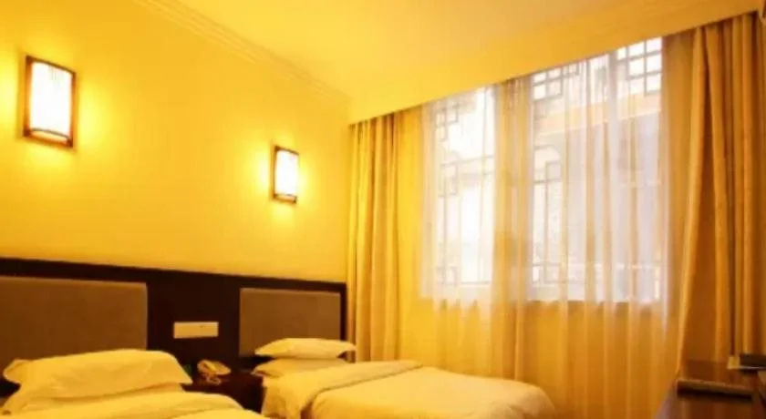 Yangshuo Imperial City Hotel