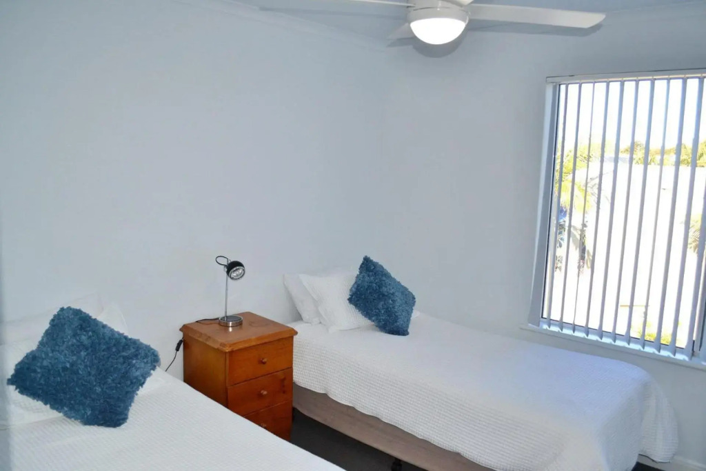 Ocean Shores Apartment 17