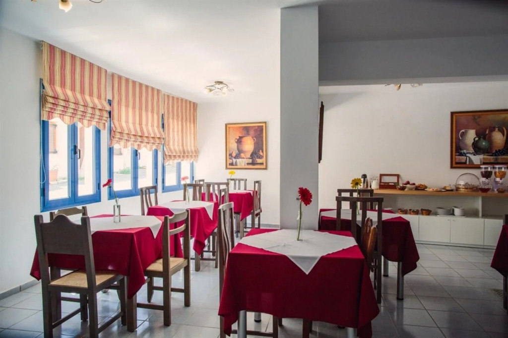 Iliana Hotel
