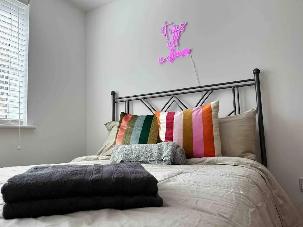 1-bed Apartment in Greater London Next to Station