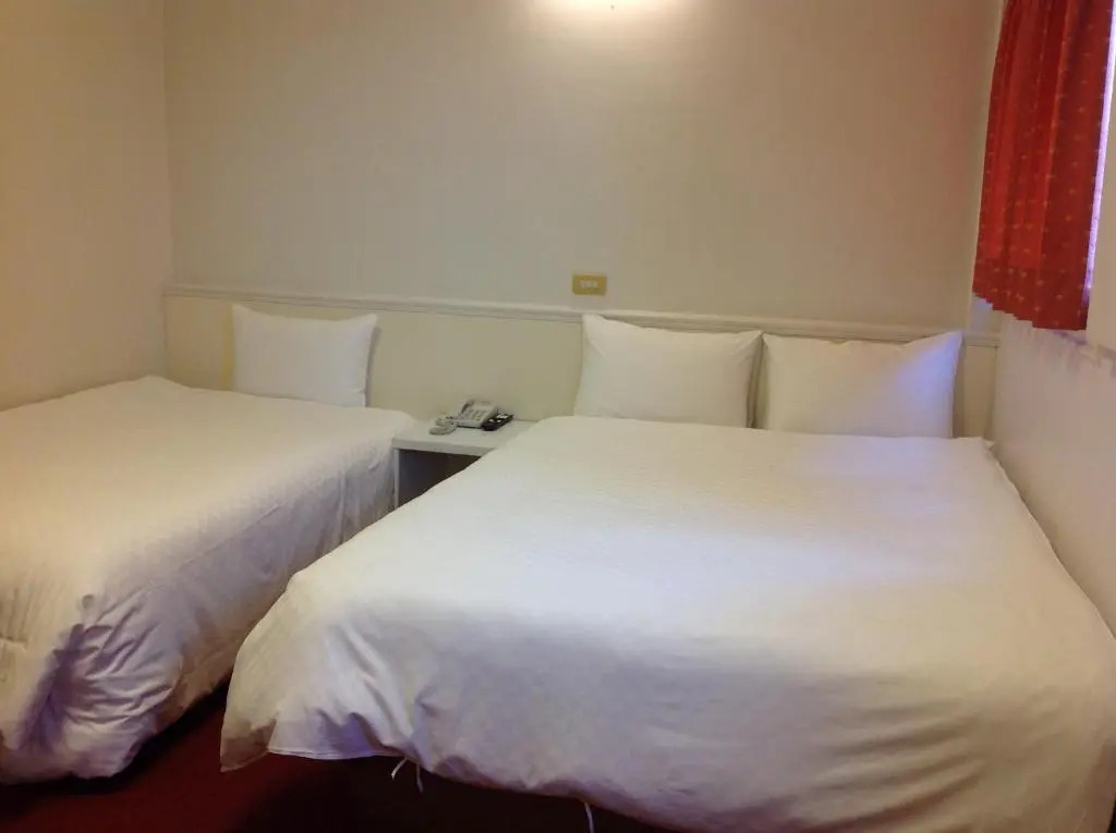 Long Cherng Hotel