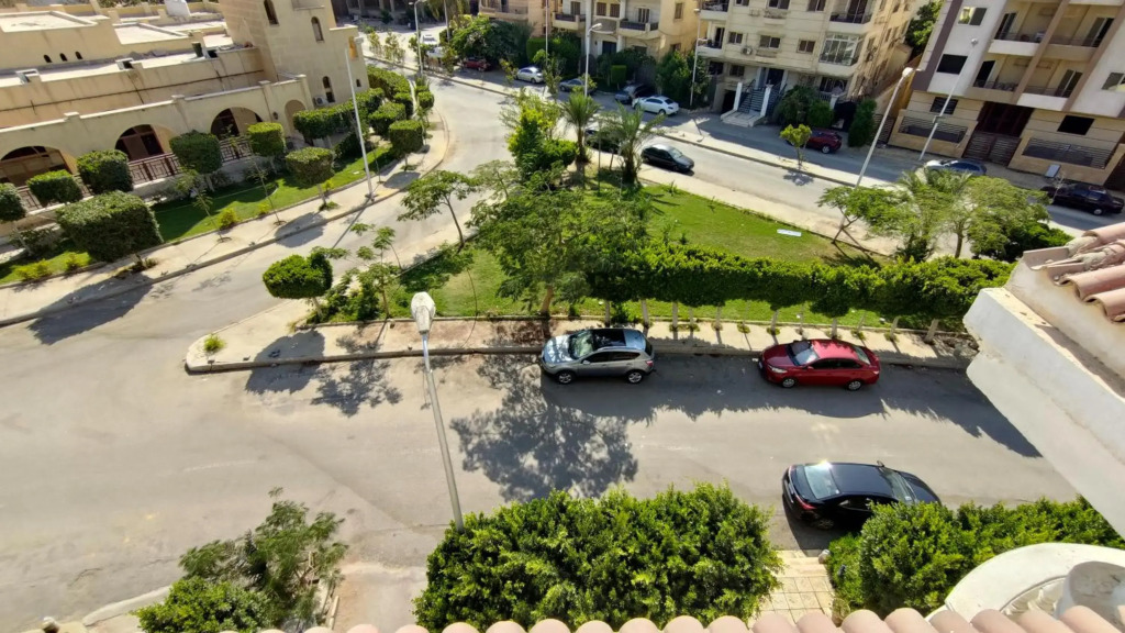 Lovely Studio in Private Villa with Garden View and Free Parking
