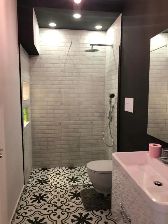 Nikki Apartments 2