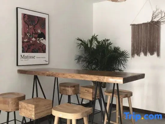 Ruyuan Homestay (Fairy Mountain Visitor Center)