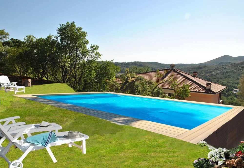 Suite on hill, air-conditioned apartment in villa with outdoor patio