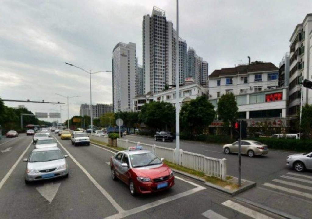 Eeril Hotel (Shenzhen Futian Convention and Exhibition Center Branch) 