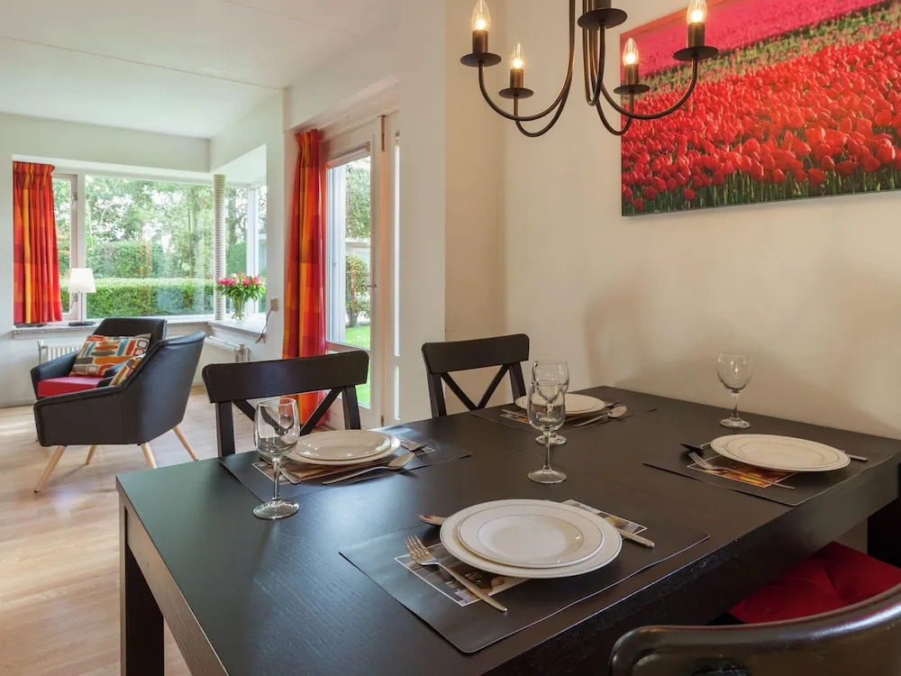 Beautiful Holiday Home With a Terrace at 1,5 km From the sea