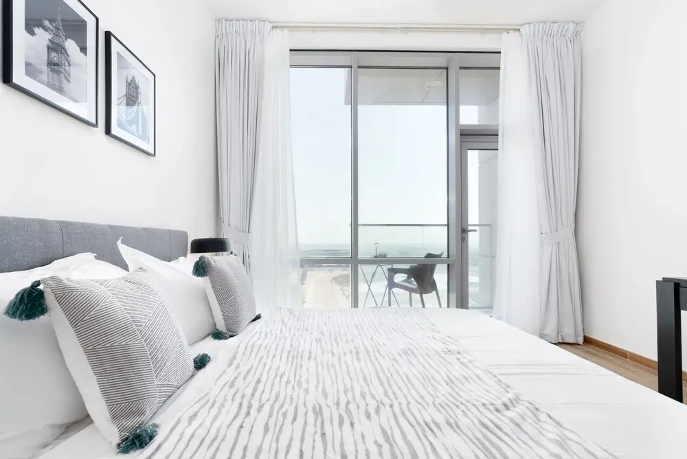 SuperHost - Stunning Canal and City Views From This Condo