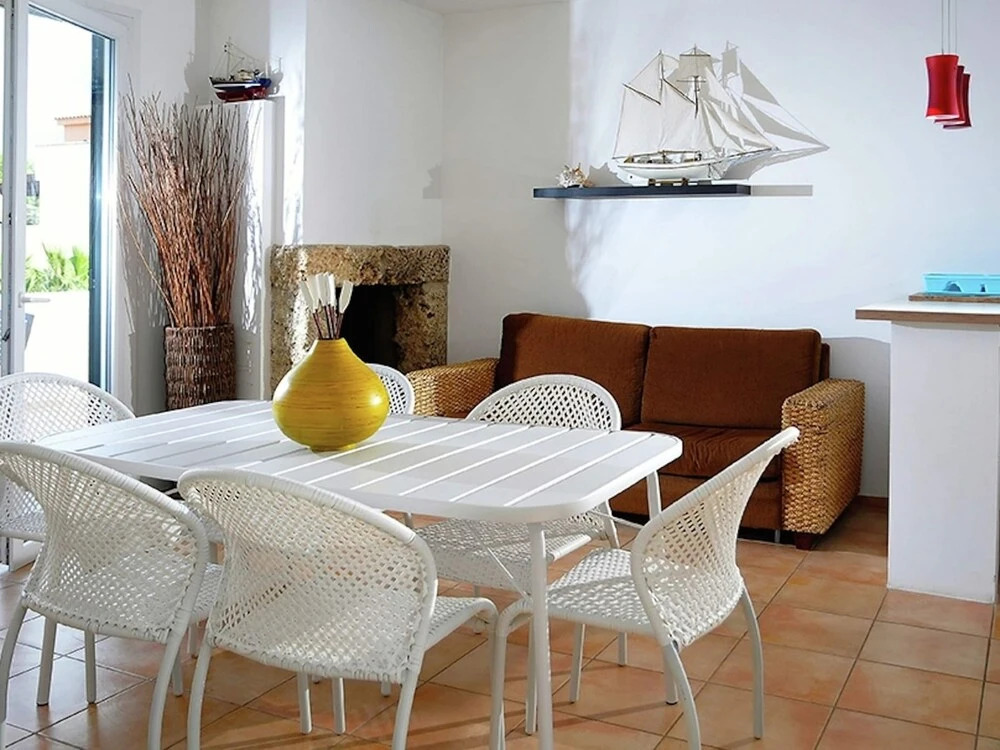 Villa Elena - Two Luxury Suites, garden & fast Wi-Fi near the Sea