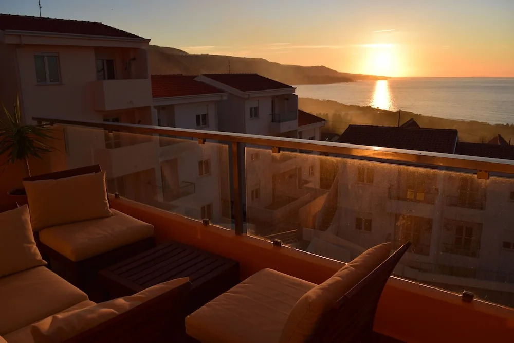 Casa Olivero Exclusive Holiday Apartment Rental With Seaview & Communal Pool