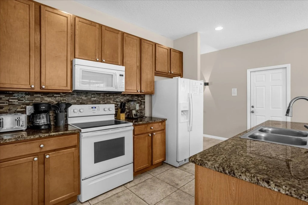 4 Bd 4 Ba Bella Vida 440 Lf